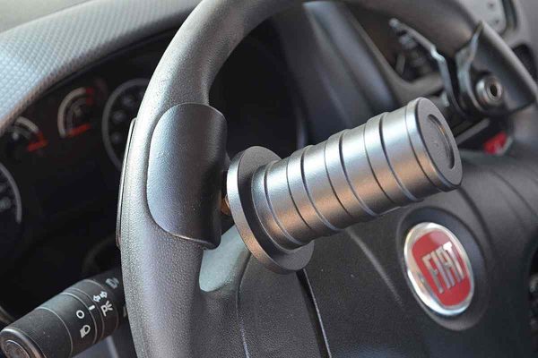 PM2006-Steering-wheel-swivel-handgrip.jpeg PM2006-Steering-wheel-swivel-handgrip.jpeg